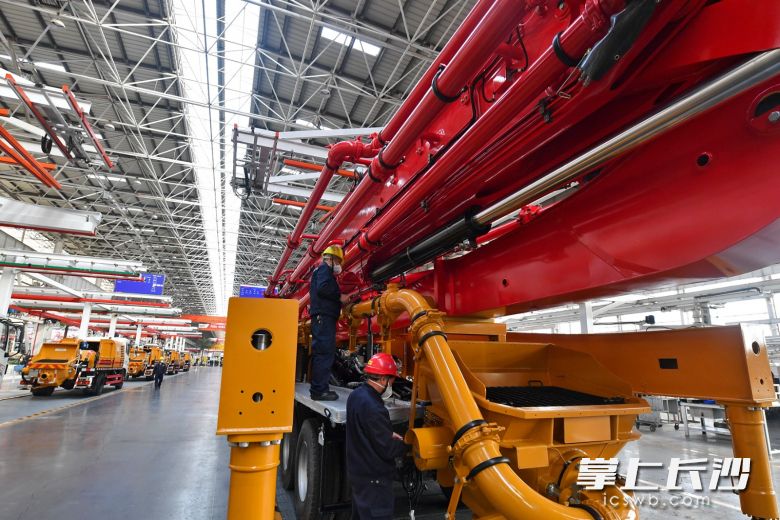 全年研發(fā)投入58.65億元,！三一重工打造“第一推動力”。長沙晚報全媒體記者 王志偉攝