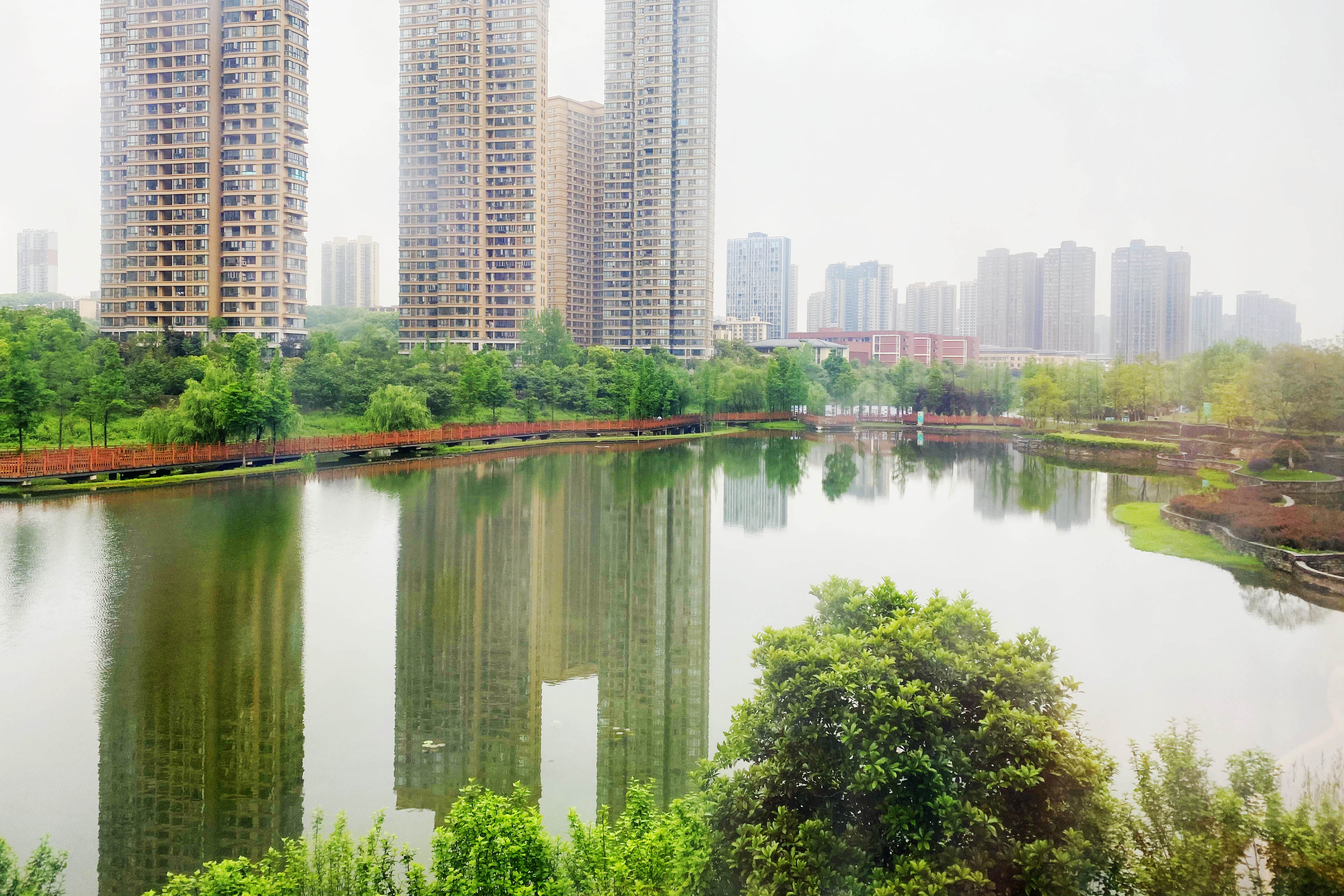 圭塘河生態(tài)公園一步一景,。