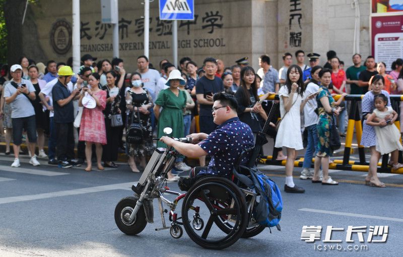 均為長(zhǎng)沙晚報(bào)全媒體記者  鄒麟 攝