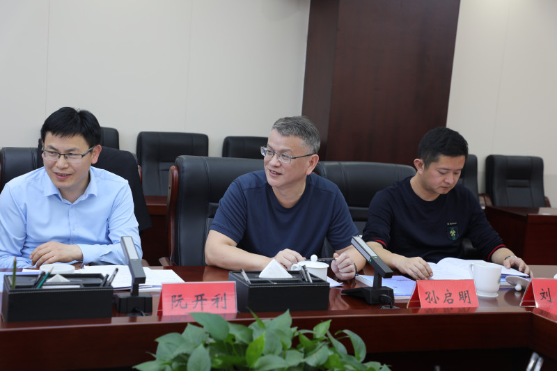 粵港澳大灣區(qū)企業(yè)家代表發(fā)言,。