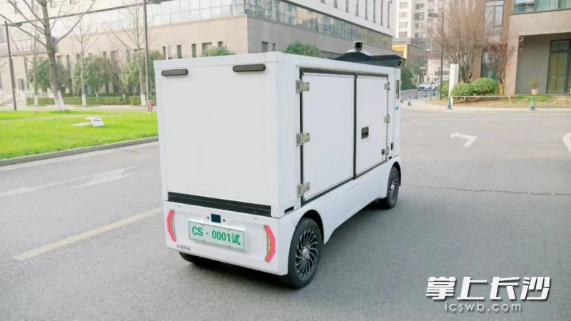 “無人車”可以應用于無人配送,、無人零售、無人接駁等多種場景,。