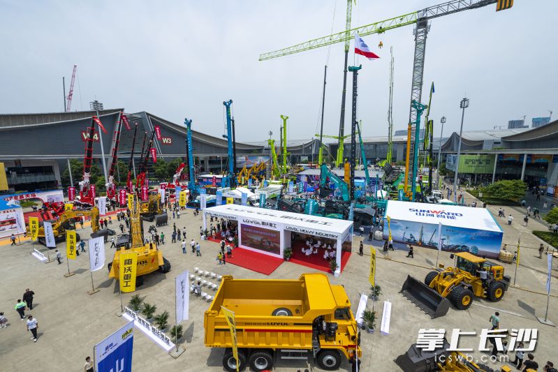 第三屆長沙國際工程機(jī)械展覽會(huì),。長沙晚報(bào)全媒體記者 郭雨滴 攝