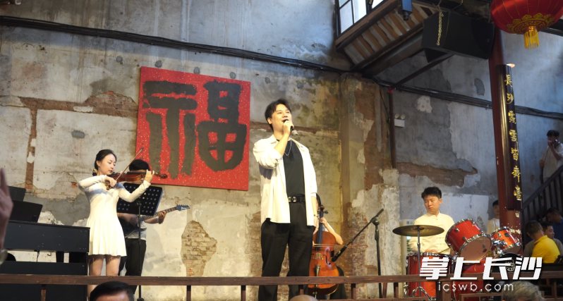 音樂快閃,。