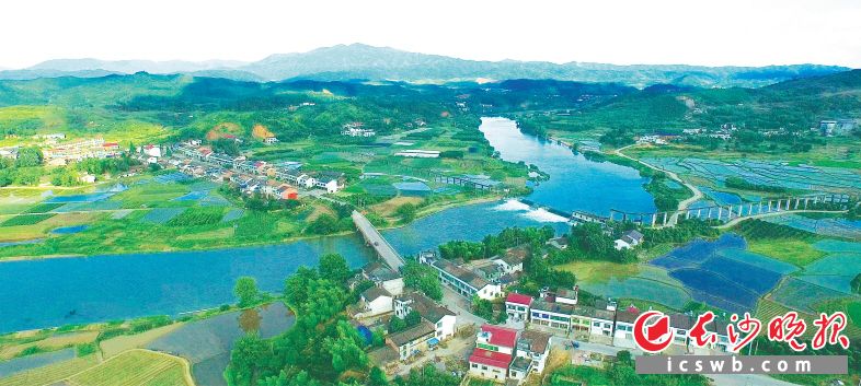 高坪的美，在于她與生俱來,、得天獨厚的山水資源,。高坪鎮(zhèn)政府供圖